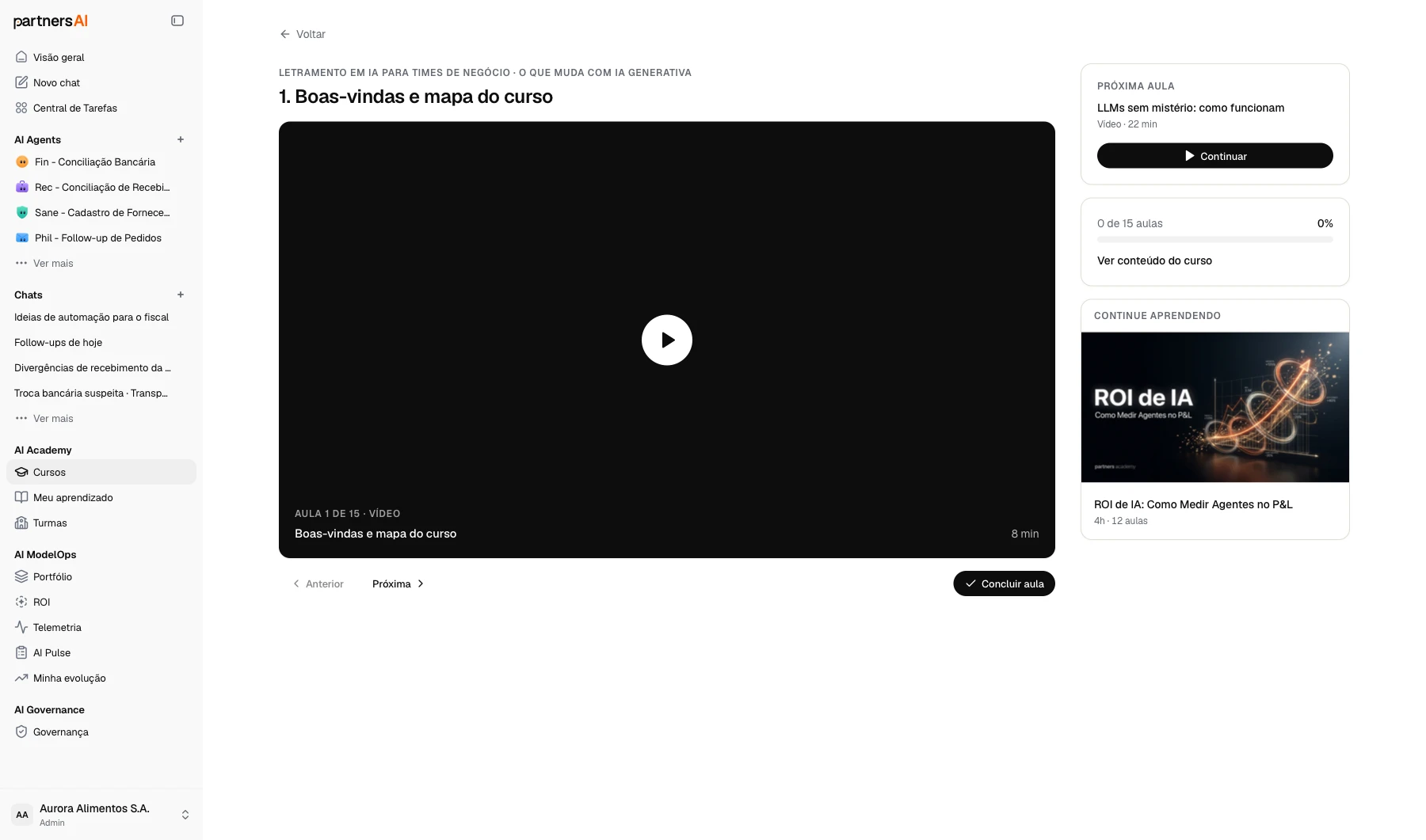 Player de aula da AI Academy: vídeo, rail lateral com a próxima aula e progresso do curso